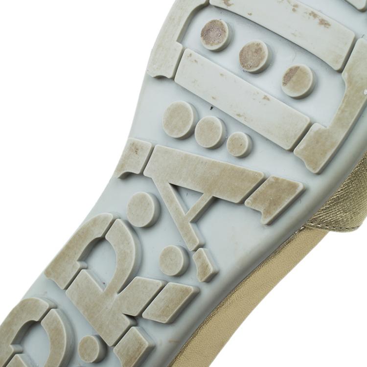 مملوكة مسبقًا Prada Sport Gold Saffiano Leather Slides Size 38