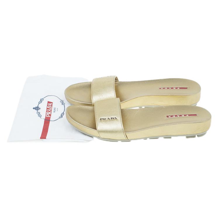 مملوكة مسبقًا Prada Sport Gold Saffiano Leather Slides Size 38