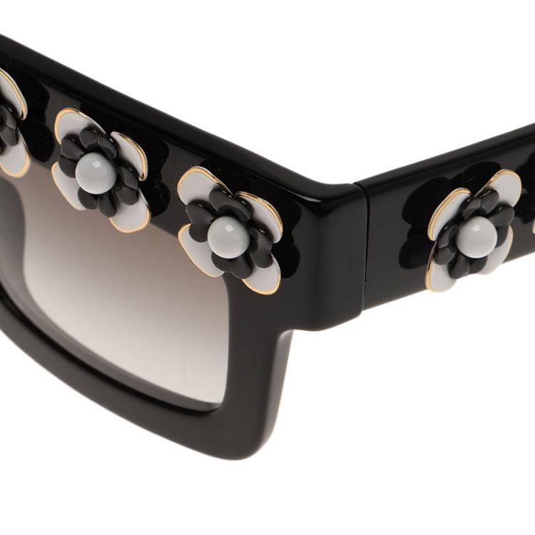 Pre Owned Prada Black Floral Embellished SPR25P Square Sunglasses