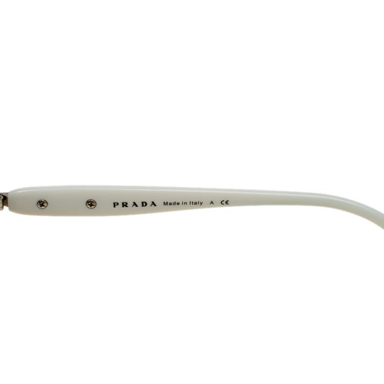 Pre Owned Prada Off White SPR 520 Cat Eye Sunglasses