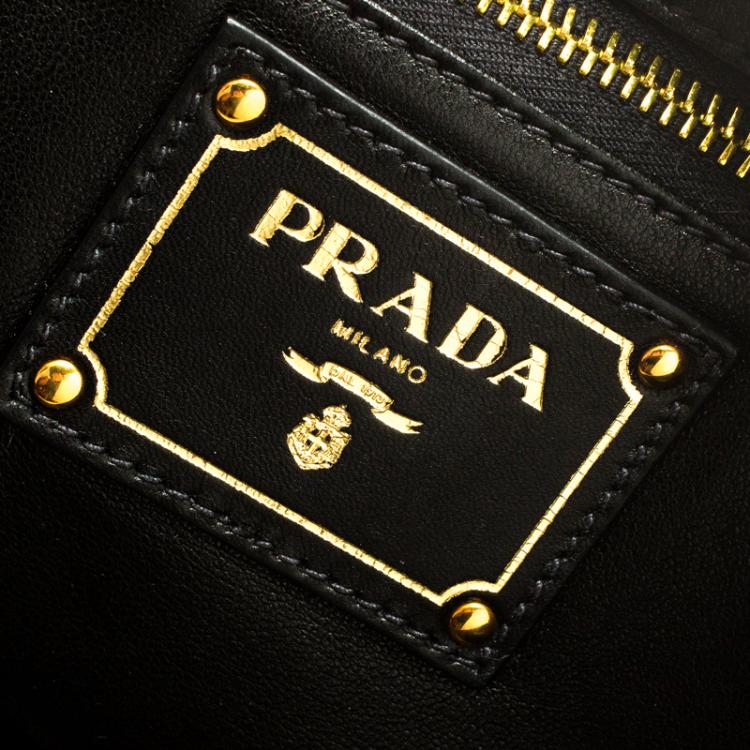 Pre Owned Prada Black Python Whips Pietre Clutch