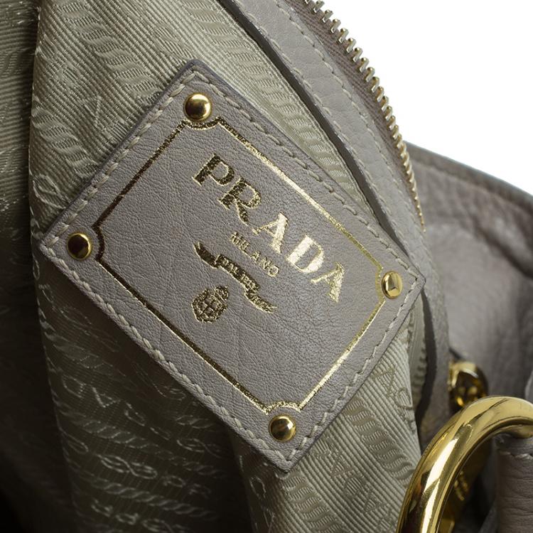 Pre Owned Prada Beige Vitello Daino Double Zip Pocket Hobo