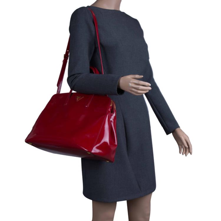 Pre Owned Prada Red Spazzolato Leather Double Zip Top Handle Bag