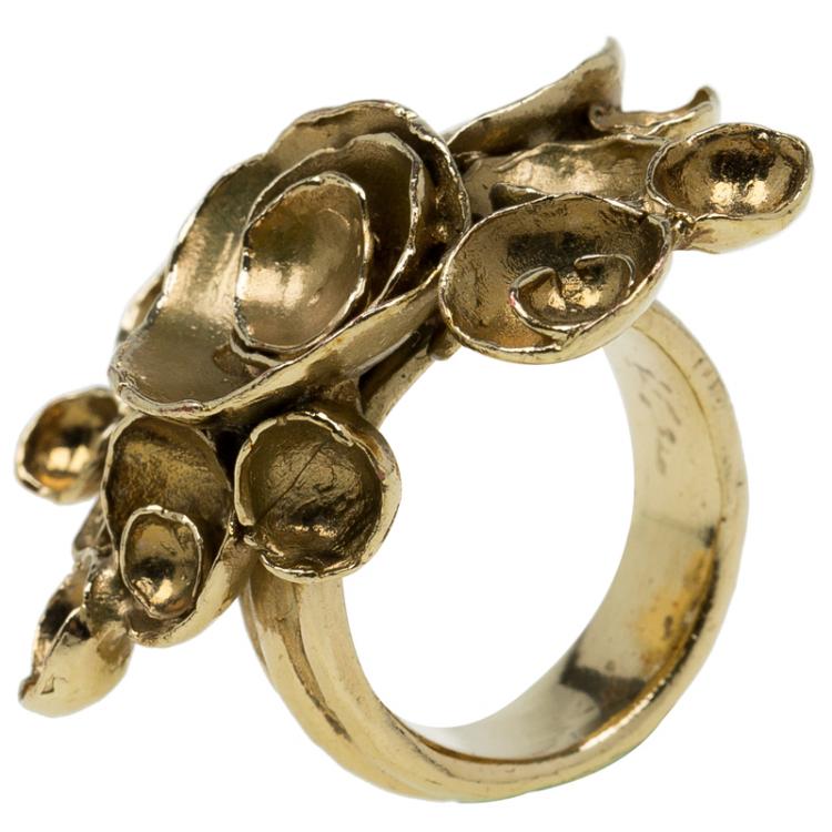 dynamisch Afzonderlijk Grappig Saint Laurent Paris Arty Flower Gold Tone Ring Size 52 Saint Laurent Paris  | TLC