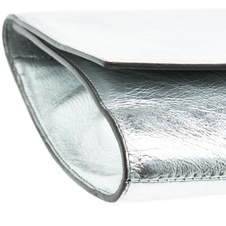 Pre Owned Saint Laurent Paris Silver Leather Belle De Jour Clutch