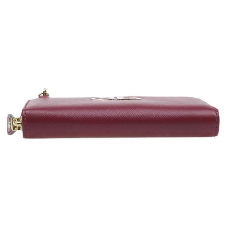 Pre Owned Salvatore Ferragamo Red Leather Double Gancio Zip-Around Wallet on Chain 