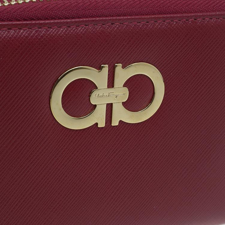 Pre Owned Salvatore Ferragamo Red Leather Double Gancio Zip-Around Wallet on Chain 