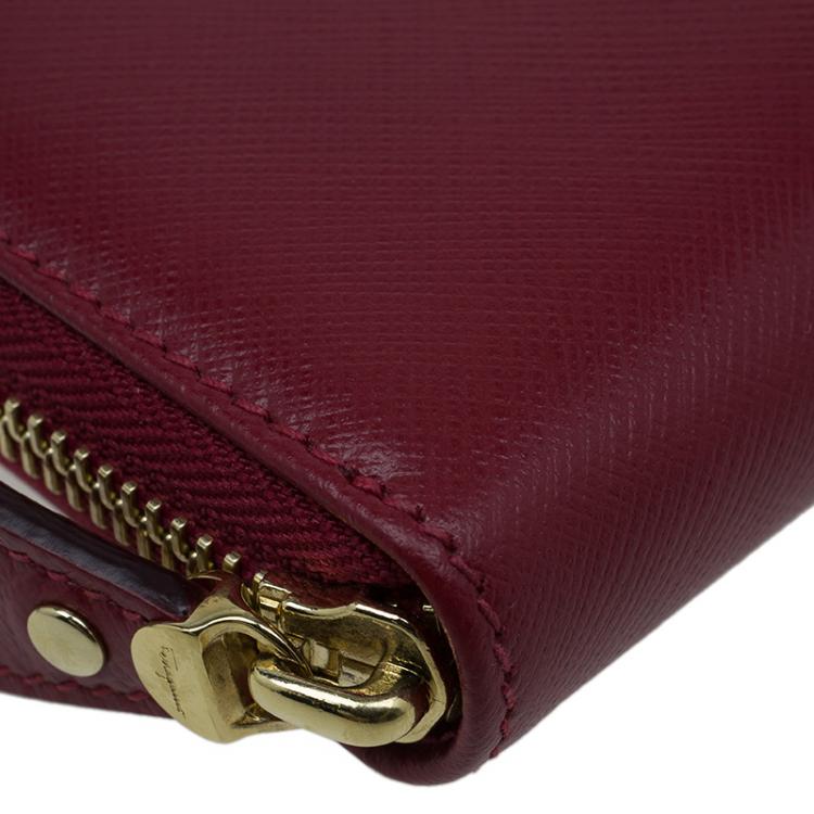Pre Owned Salvatore Ferragamo Red Leather Double Gancio Zip-Around Wallet on Chain 
