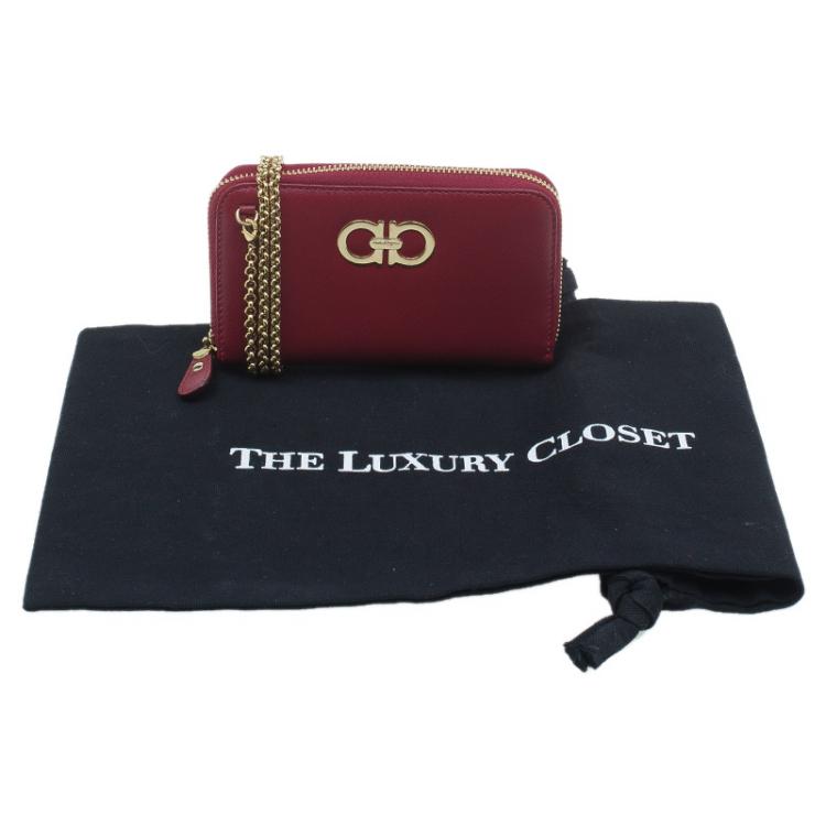 Pre Owned Salvatore Ferragamo Red Leather Double Gancio Zip-Around Wallet on Chain 
