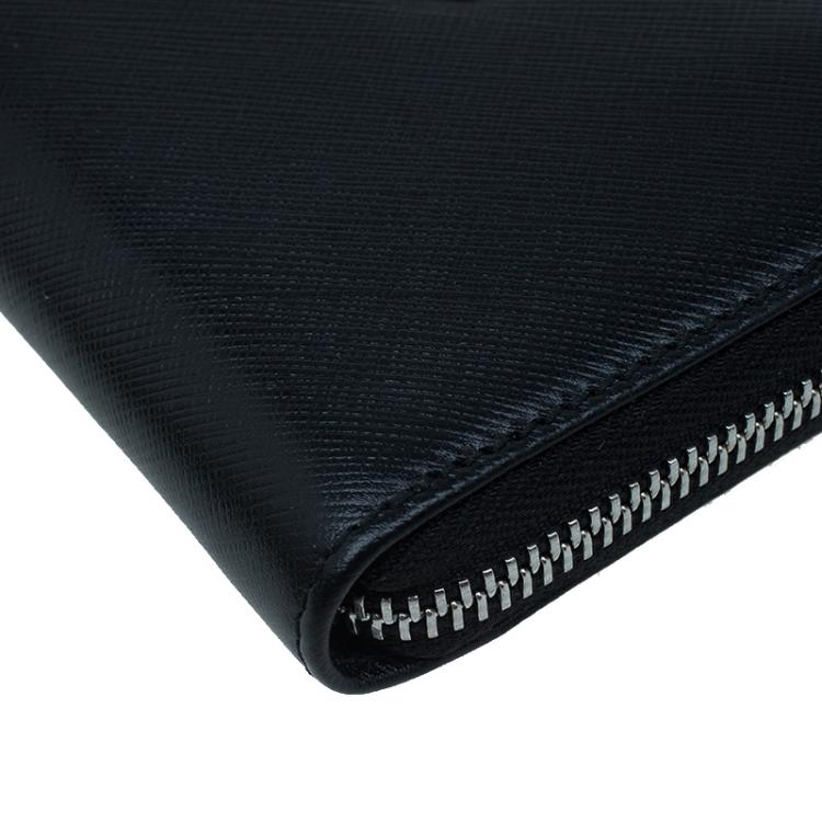 Pre Owned Salvatore Ferragamo Black Leather Double Gancio Zip-Around Wallet on Chain
