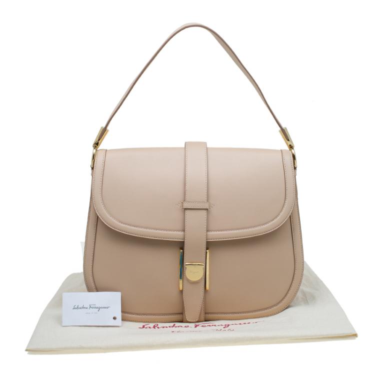 Pre Owned Salvatore Ferragamo Beige Leather Elly Shoulder Bag