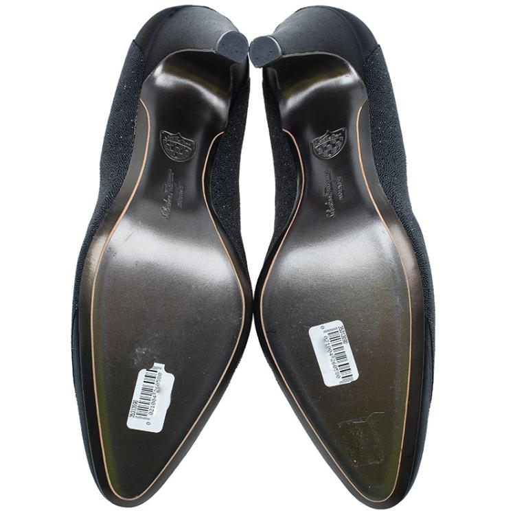Pre Owned Salvatore Ferragamo Black Satin Riflessa Pumps Size 42