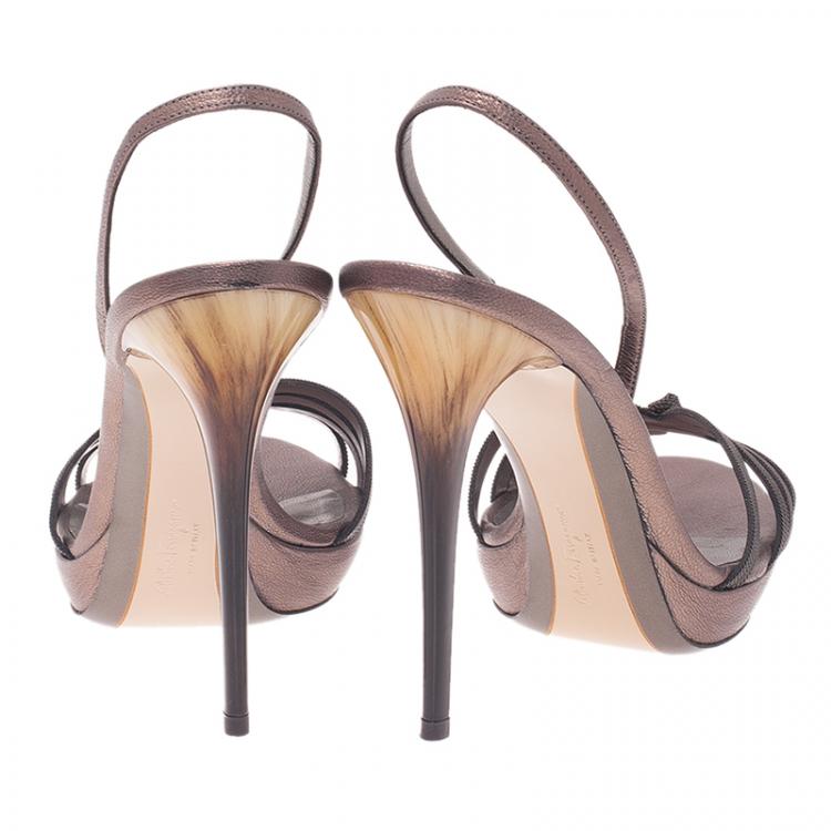 Pre Owned Salvatore Ferragamo Grey Leather Gangy Slingback Sandals Size 40