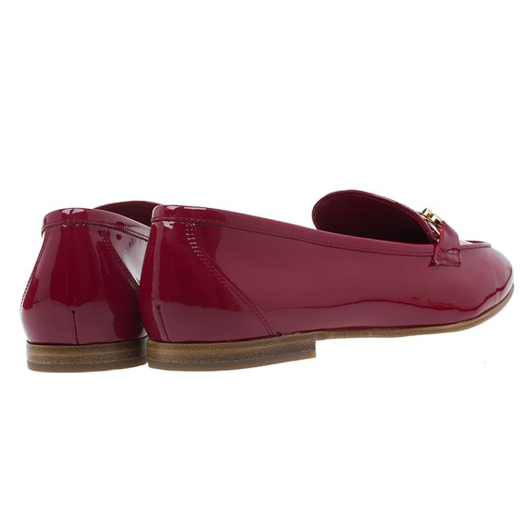 مملوكة مسبقًا Salvatore Ferragamo Red Patent Loafers Size 40.5