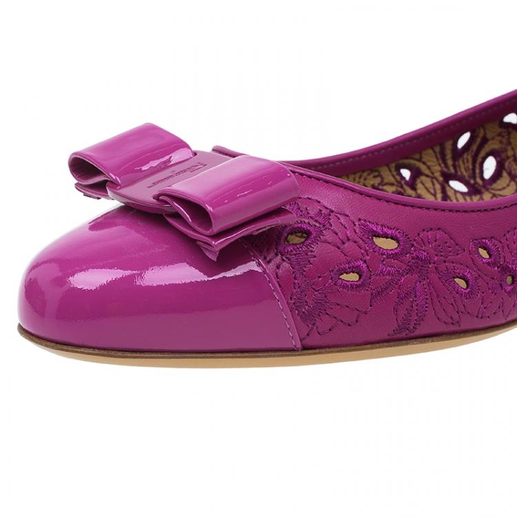 Pre Owned Salvatore Ferragamo Pink Varina Leather Laser Cut Out Ballet Flats Size 40.5