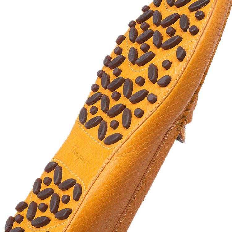 Pre Owned Salvatore Ferragamo Yellow Lizzard Embossed Loafers Size 39.5
