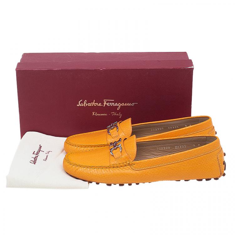 Pre Owned Salvatore Ferragamo Yellow Lizzard Embossed Loafers Size 39.5