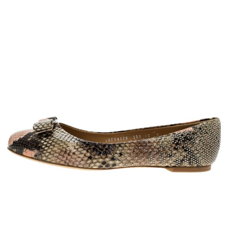 Pre Owned Salvatore Ferragamo Beige Python Embossed Varina Studded Bow Ballet Flats Size 40.5 