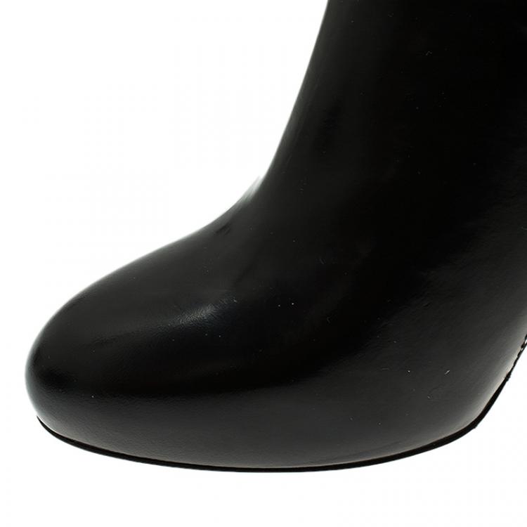 مملوكة مسبقًا Salvatore Ferragamo Black Patent Zip Detail Tall Boots Size 40