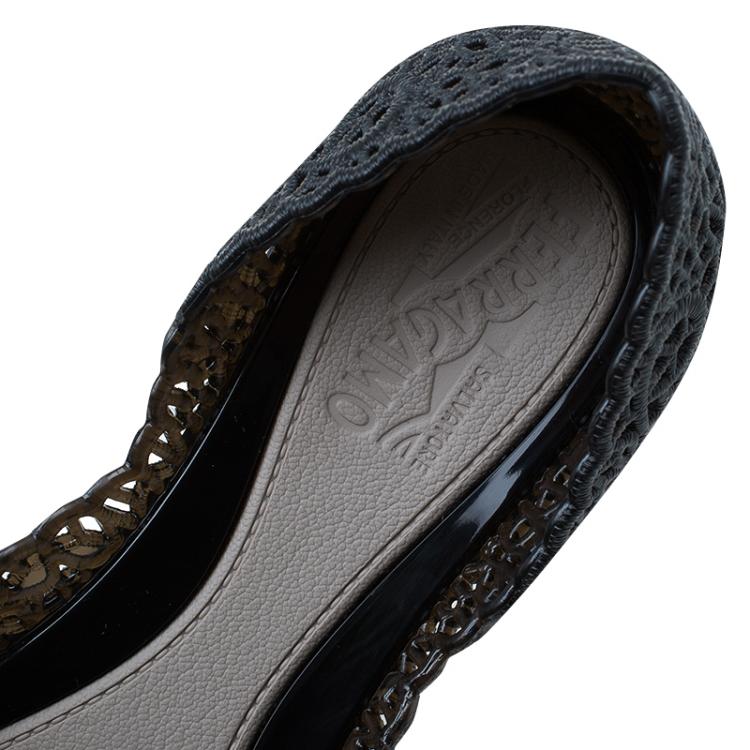 Pre Owned Salvatore Ferragamo Black Cutout Jelly Nilly Bow Ballet Flats Size 39.5