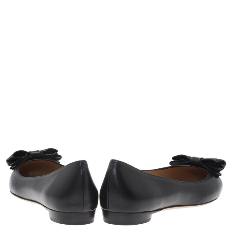 مملوكة مسبقًا Salvatore Ferragamo Black Leather Rubia Ballet Flats Size 40.5