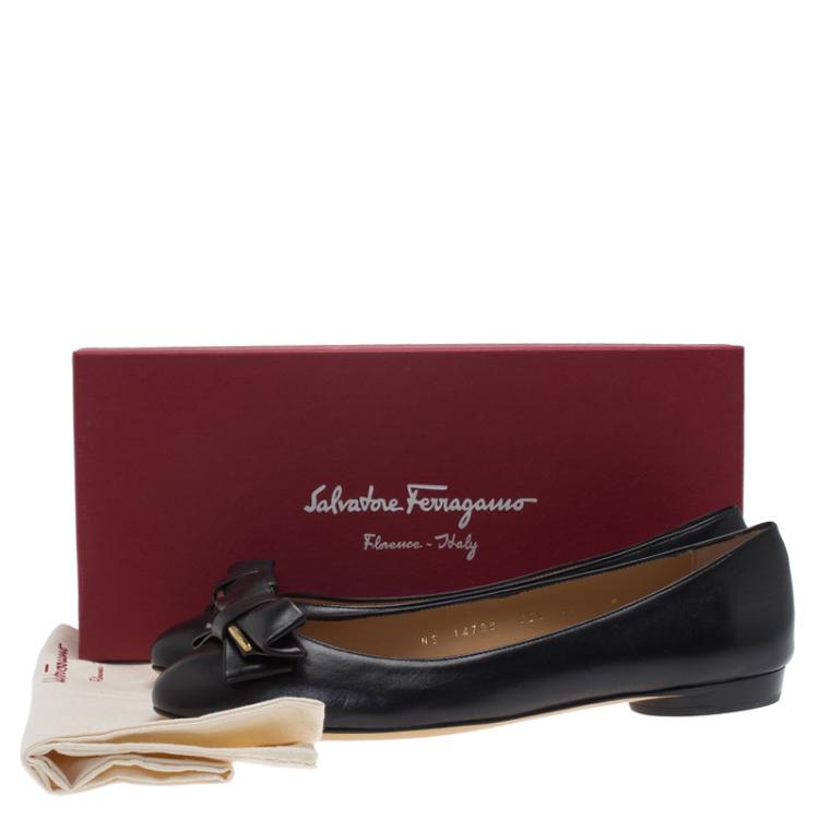 مملوكة مسبقًا Salvatore Ferragamo Black Leather Rubia Ballet Flats Size 40.5
