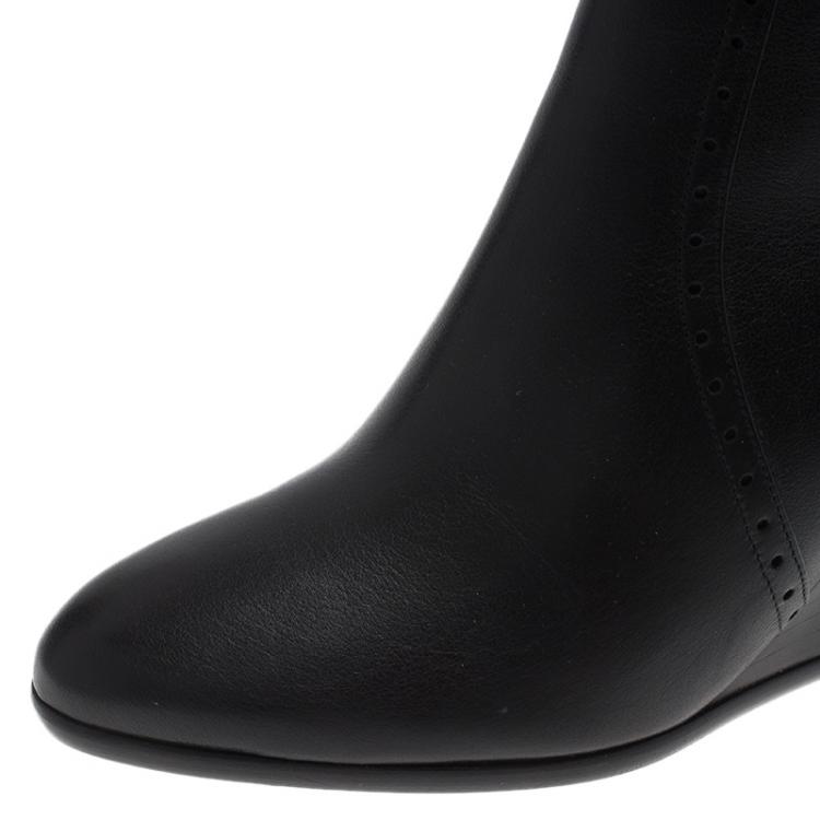 Pre Owned Salvatore Ferragamo Black Leather Navy Ankle Boots Size 39.5
