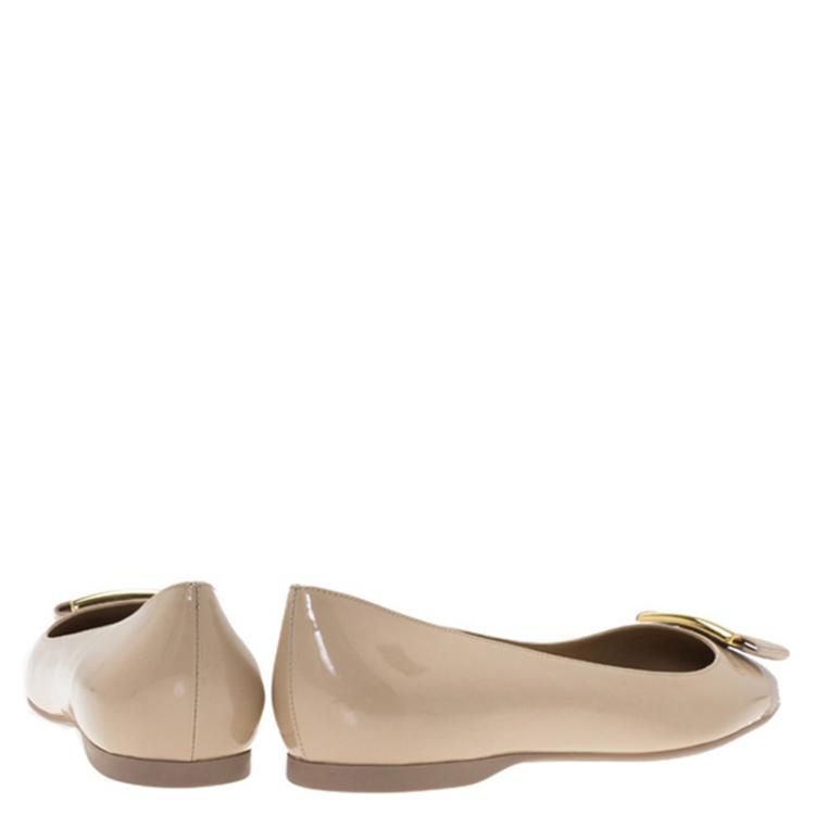 Pre Owned Salvatore Ferragamo Beige Patent Ninna Kangaroo Bow Ballet Flats Size 39.5