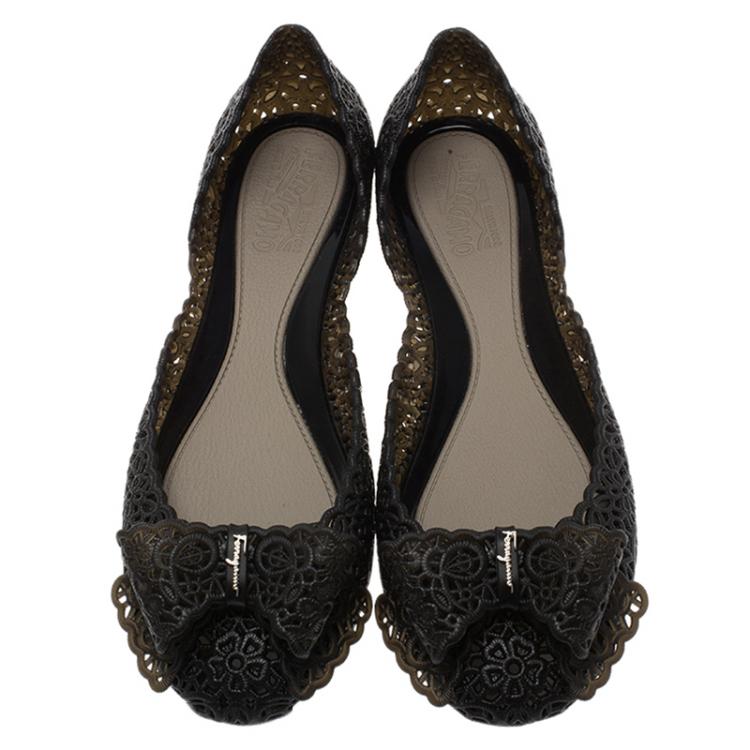 مملوكة مسبقًا Salvatore Ferragamo Black Nilly Jelly Bow Ballet Flats Size 40.5