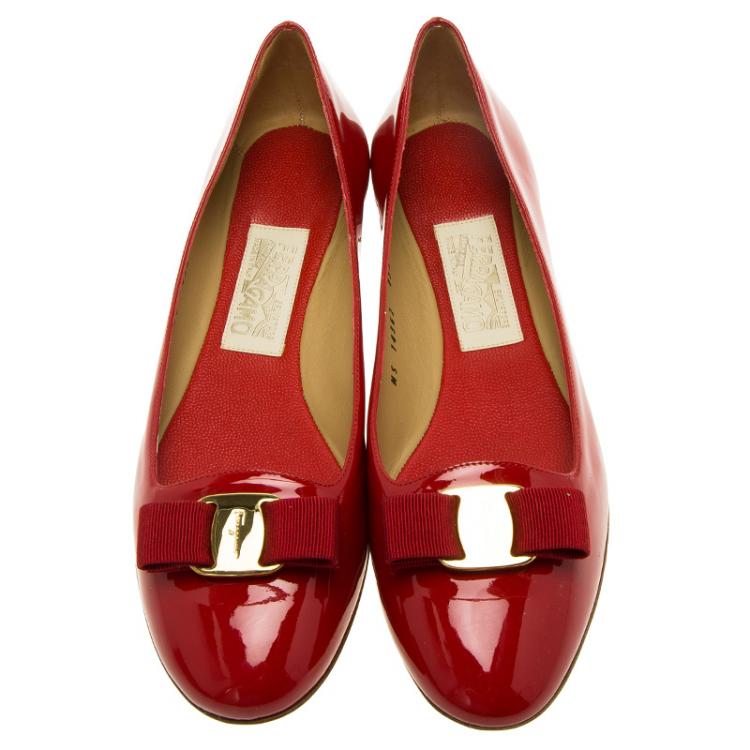 مملوكة مسبقًا Salvatore Ferragamo Red Patent Varina Ballet Flats Size 41