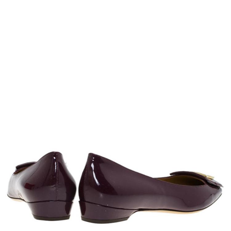مملوكة مسبقًا Salvatore Ferragamo Purple Patent Rebi Gancio Buckle Ballet Flats Size 41