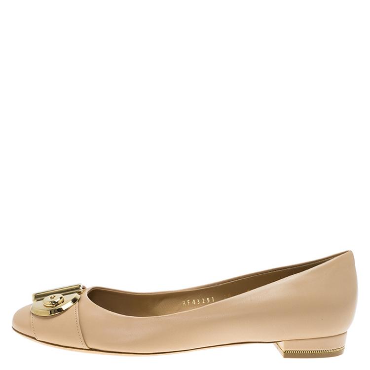 Salvatore Ferragamo Beige Leather Fiamma Keyhole Ballet Flats Size 39.5 ...