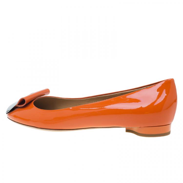Pre Owned Salvatore Ferragamo Orange Patent Sun Ballet Flats Size 40.5