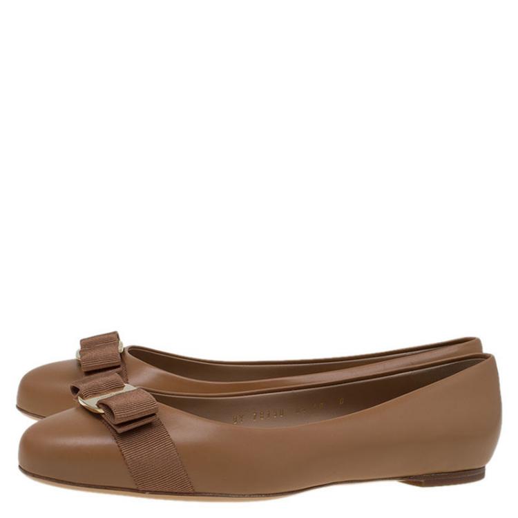 Pre Owned Salvatore Ferragamo Beige Leather Varina Ballet Flats Size 40.5