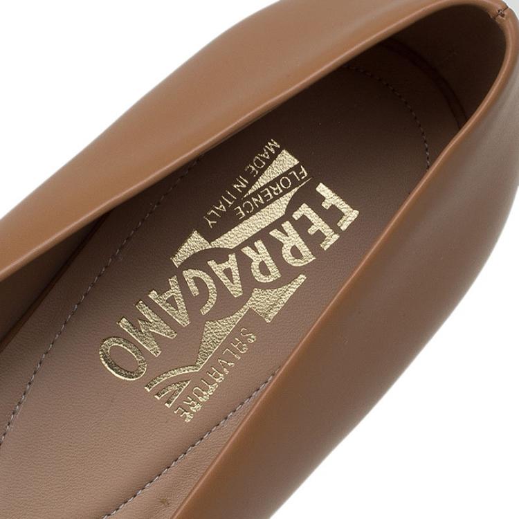 Pre Owned Salvatore Ferragamo Beige Leather Varina Ballet Flats Size 40.5