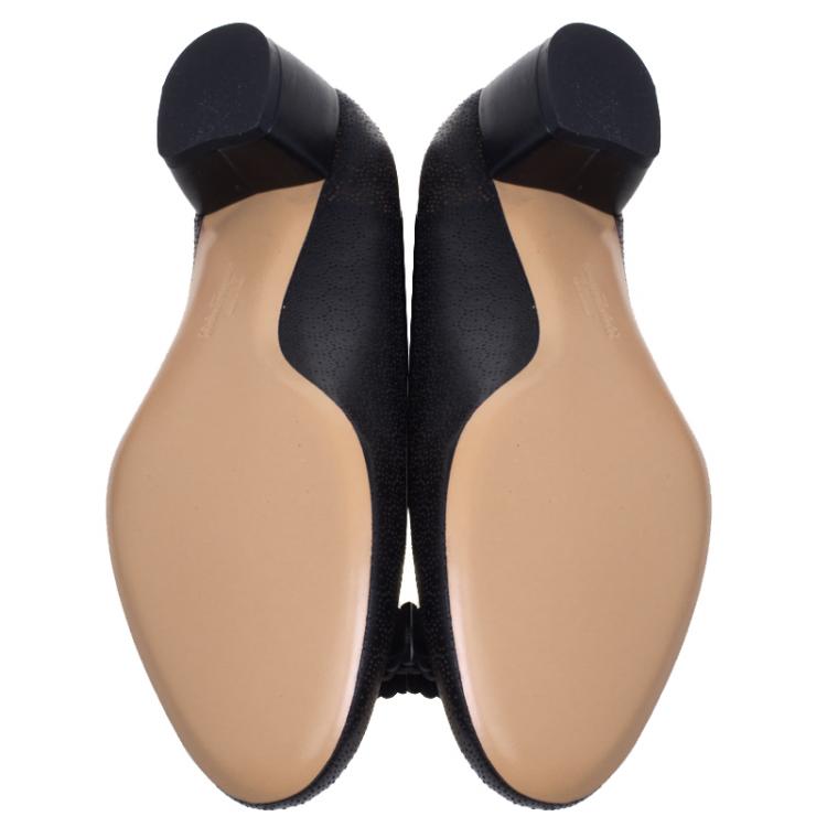 Pre Owned Salvatore Ferragamo Black Perforated Leather Vara Lace Bow Pumps Size 40.5