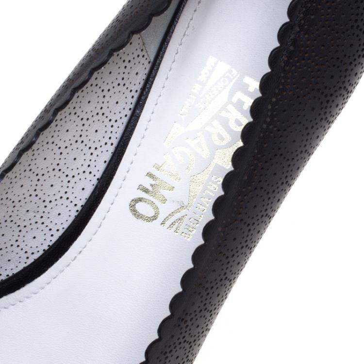 Pre Owned Salvatore Ferragamo Black Perforated Leather Vara Lace Bow Pumps Size 40.5