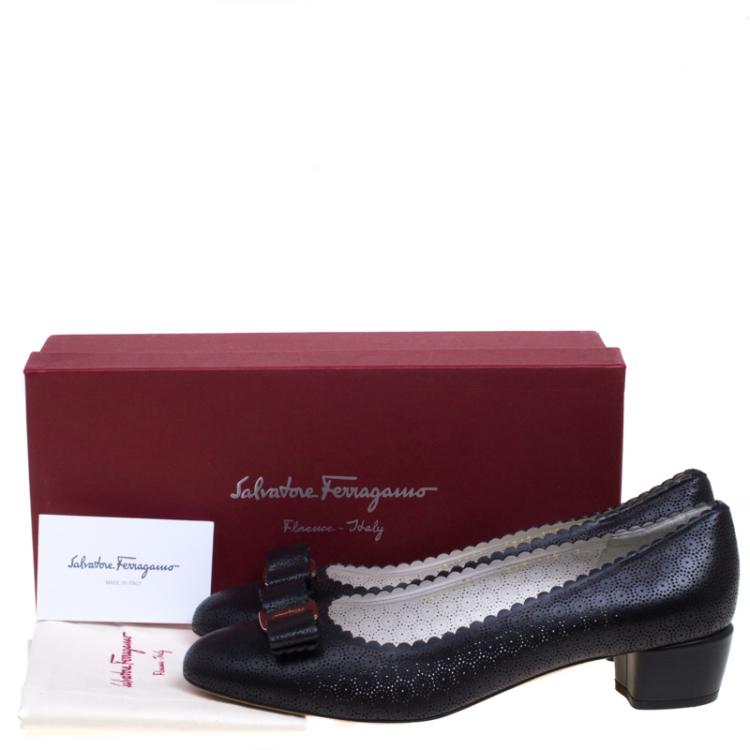 Pre Owned Salvatore Ferragamo Black Perforated Leather Vara Lace Bow Pumps Size 40.5