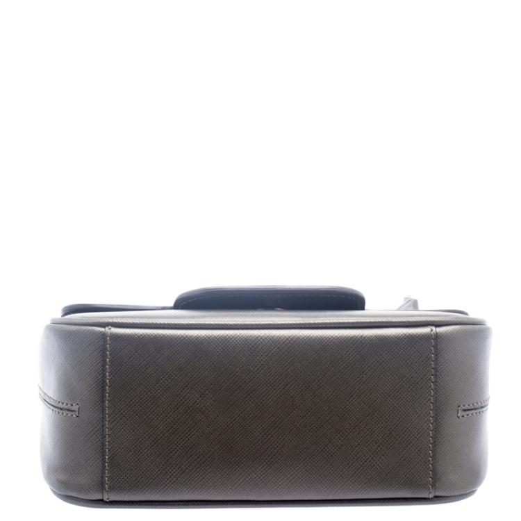 Pre Owned Salvatore Ferragamo Metallic Grey Fancy Leather Chain Shoulder Bag