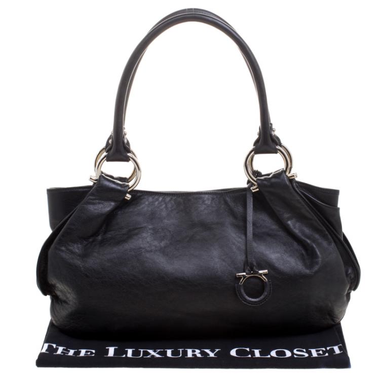 Pre Owned Salvatore Ferragamo Black Leather Shoulder Bag