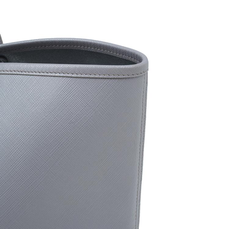 Pre Owned Salvatore Ferragamo Grey Leather Shopper Tote