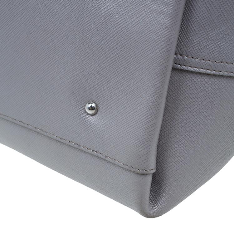 Pre Owned Salvatore Ferragamo Grey Leather Shopper Tote