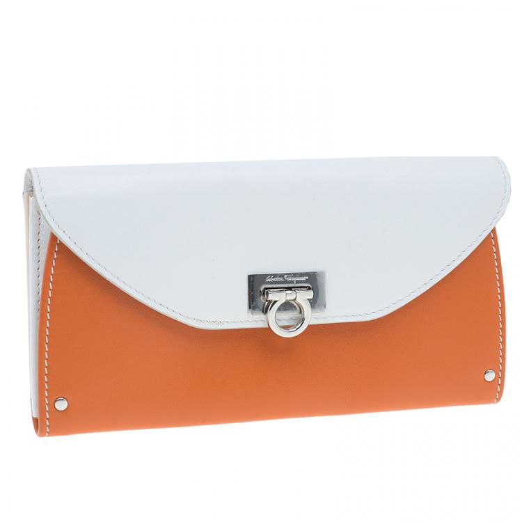 Pre Owned Salvatore Ferragamo Orange and White Leather Gancio Bar Continental Wallet