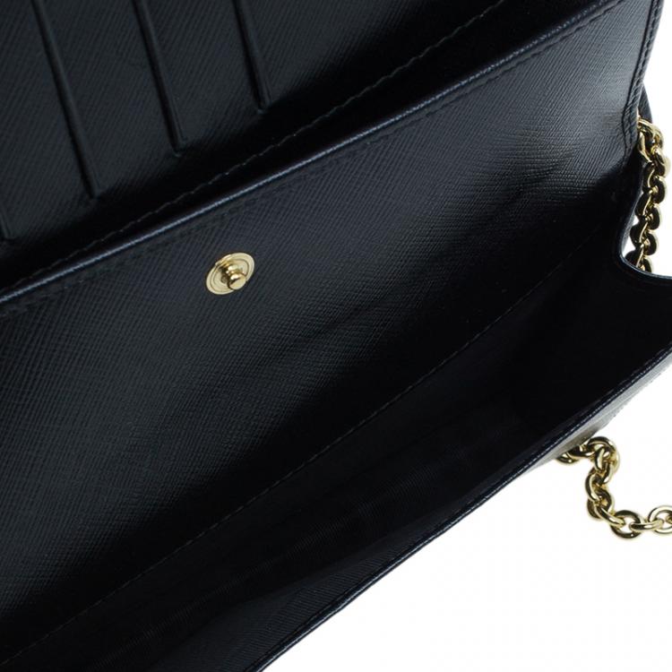 Pre Owned Salvatore Ferragamo Black Leather Miss Vara Chain Wallet