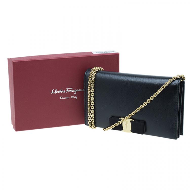 Pre Owned Salvatore Ferragamo Black Leather Miss Vara Chain Wallet