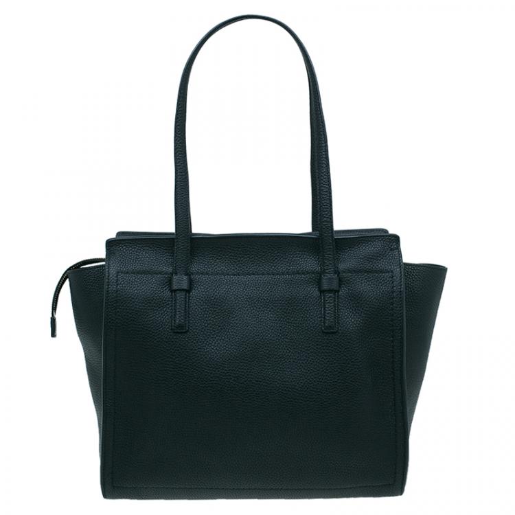 Pre Owned Salvatore Ferragamo Black Pebbled Leather Medium Amy Tote Bag