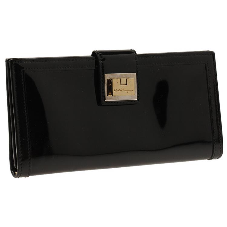 Pre Owned Salvatore Ferragamo Black Patent Leather Continental Wallet
