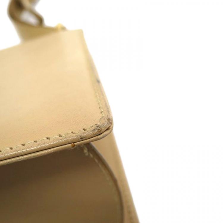 Pre Owned Salvatore Ferragamo Beige Leather Gancini Shoulder Bag