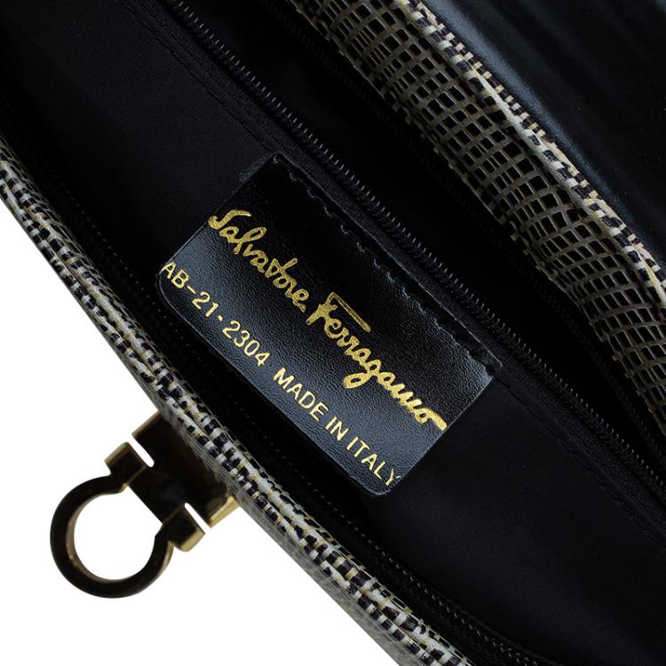 مملوكة مسبقًا Salvatore Ferragamo Bi Color Embossed Leather Gancini Shoulder Bag