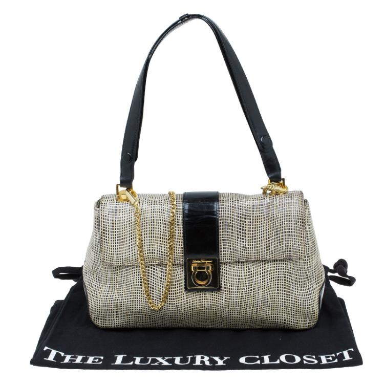 مملوكة مسبقًا Salvatore Ferragamo Bi Color Embossed Leather Gancini Shoulder Bag